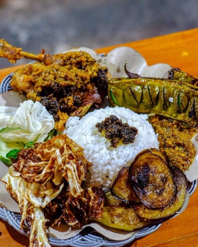 menu nasi bebek mbak desi