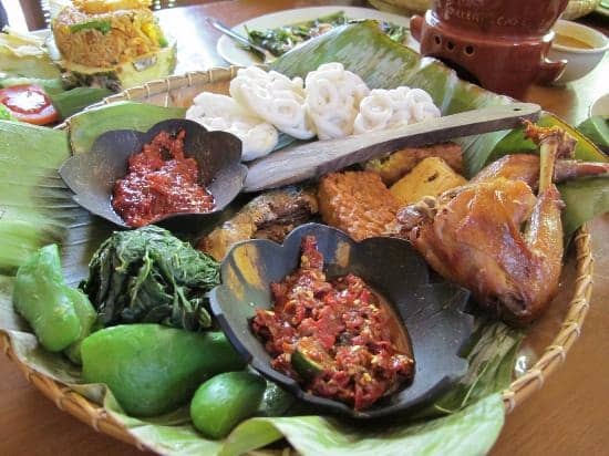 restaurant kampung daun