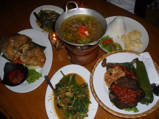 restaurant kampung daun