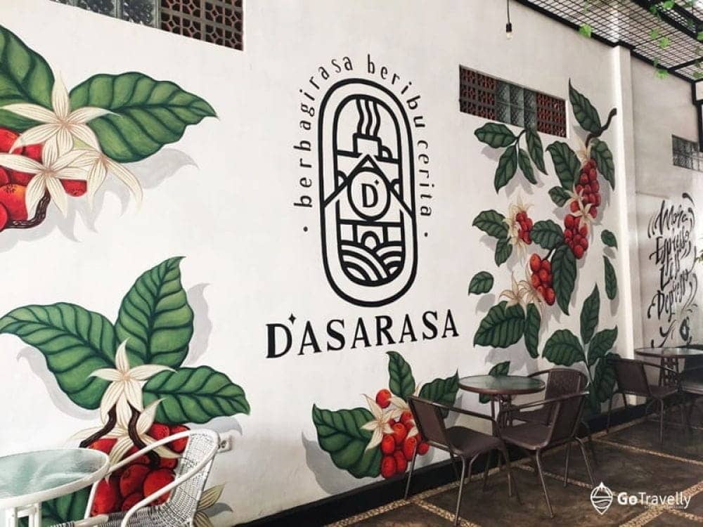 Nongkrong di Dasarasa Kopi Jombang dengan Konsep Joglo ala Jogja!