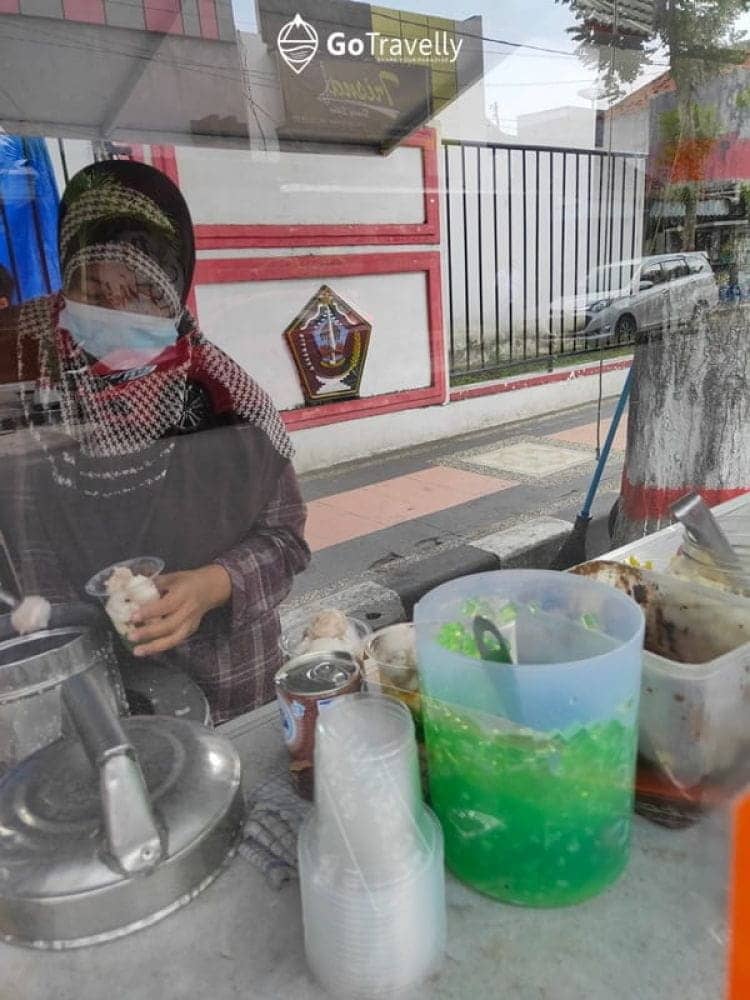 Ice Cream Pak Ateng di Blitar