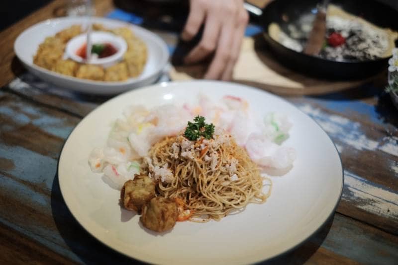 titik kumpul coffe & eatery