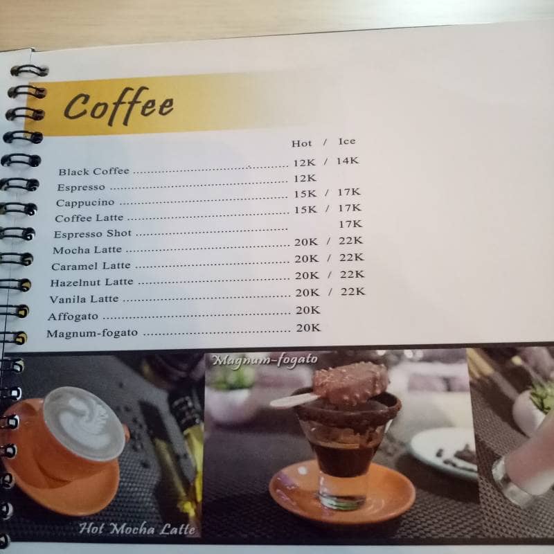 titik kumpul coffe & eatery