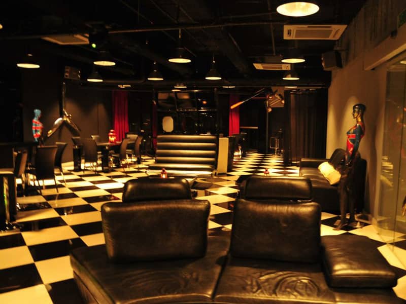 heli lounge bar