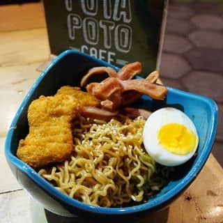 pota poto cafe