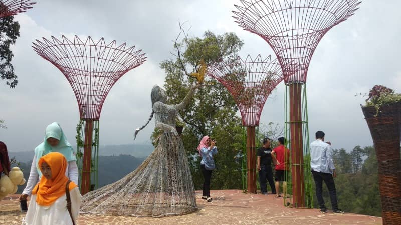 taman langit gunung banyak