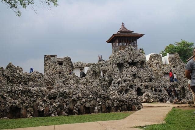 Taman Wisata Goa Sunyaragi