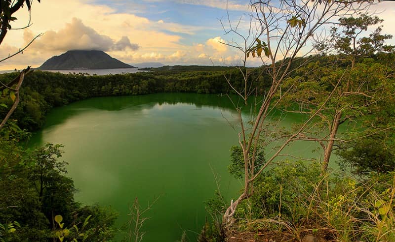 danau tolire besar