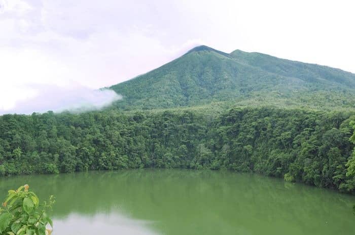 danau tolire besar