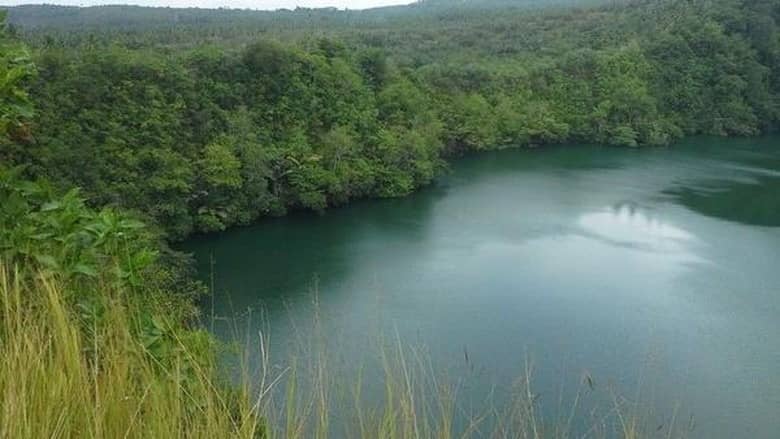 danau tolire besar