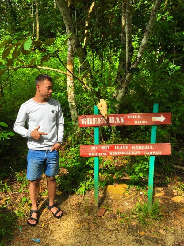 pantai teluk ijo