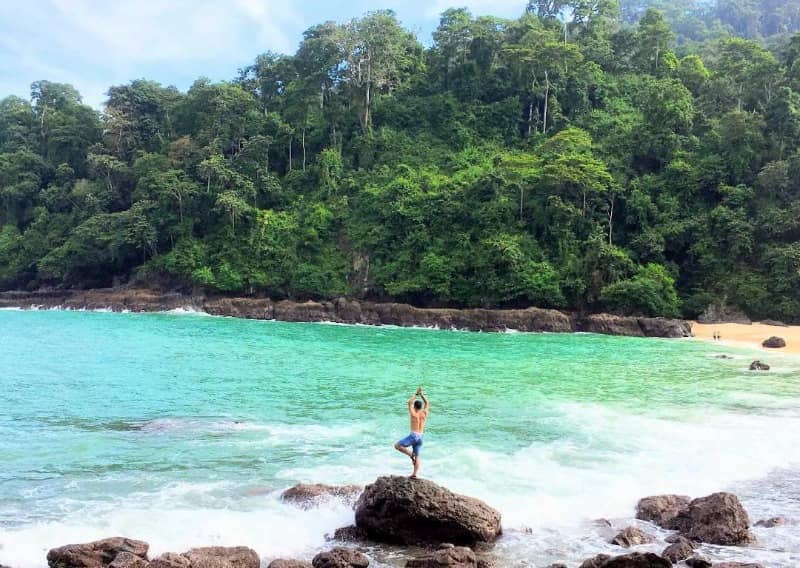 pantai teluk ijo