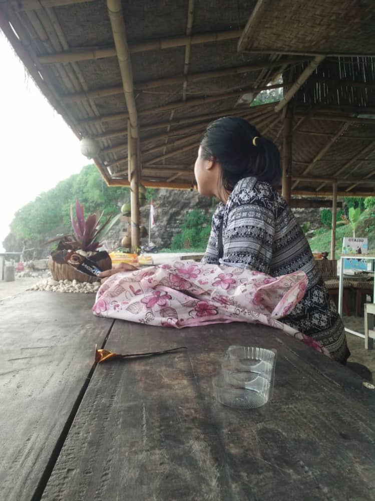 pantai melasti bali