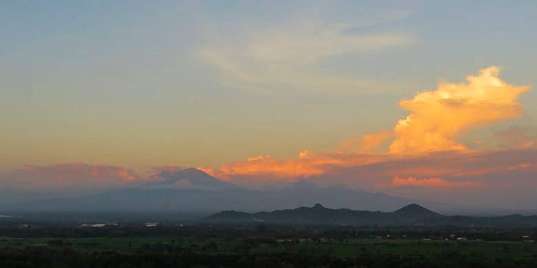 gunung sepikul sukoharjo