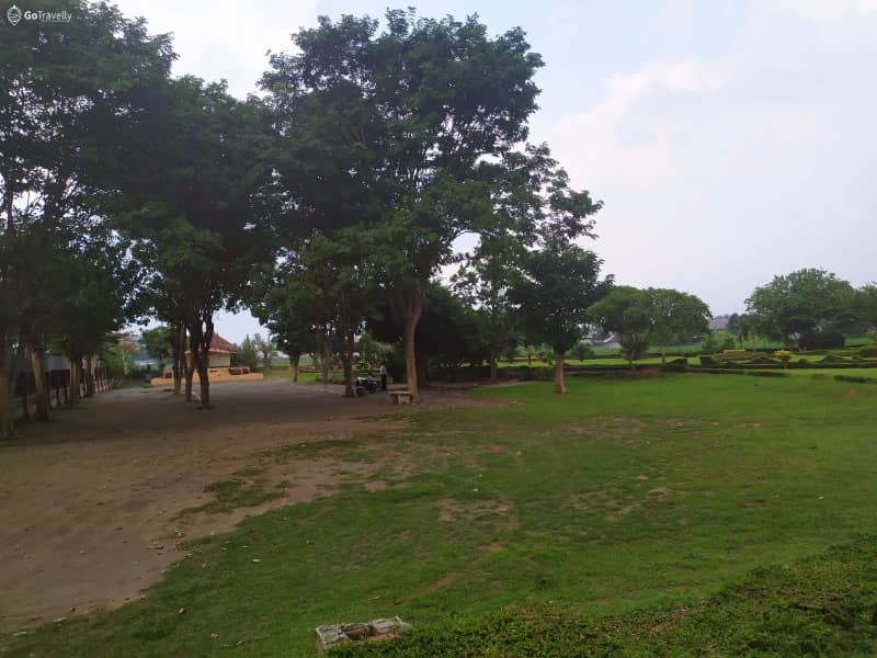 gapura wringin lawang