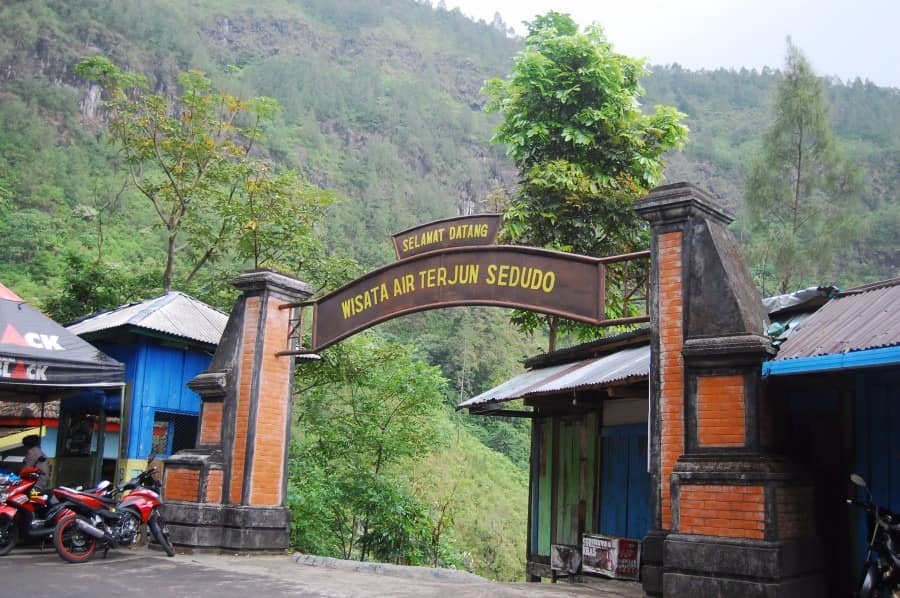 air terjun sedudo