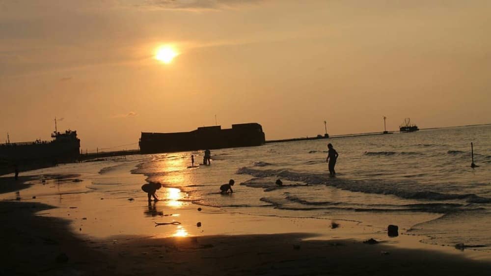 pantai alam indah tegal