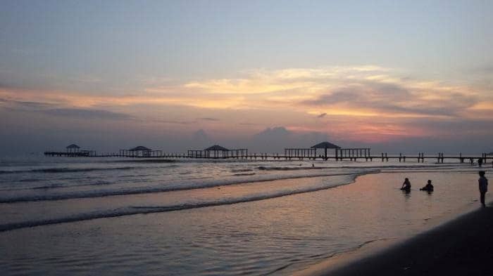pantai alam indah tegal