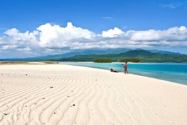 pantai pombo