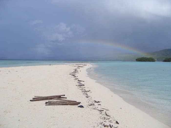pantai pombo